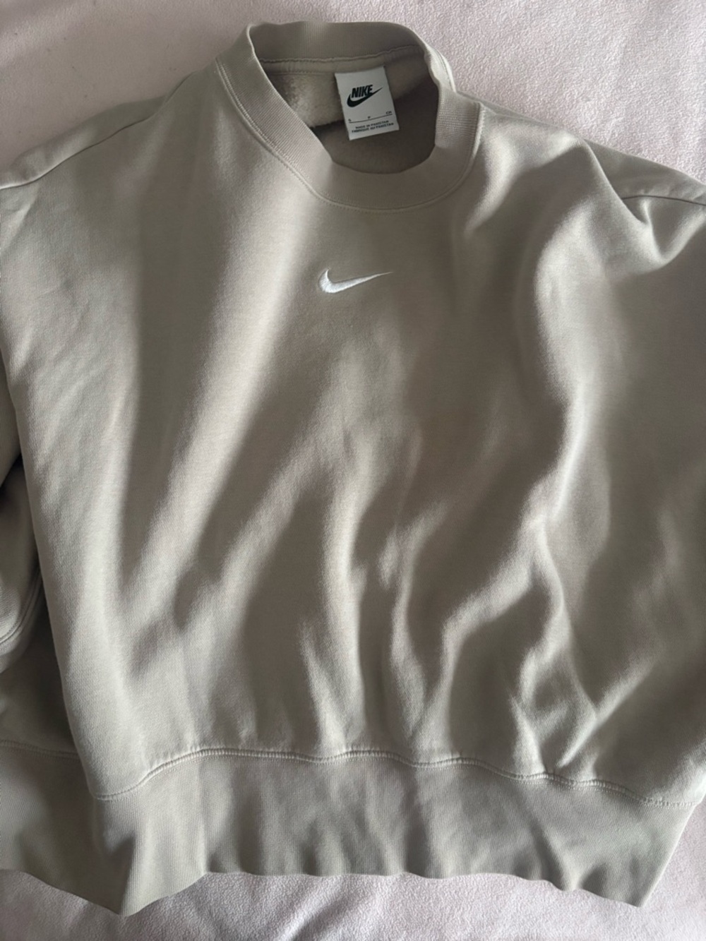Nike Crewneck Sweatshirt in Light Grey